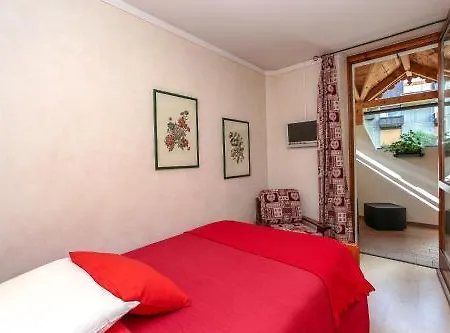 Adele Hotel 3*